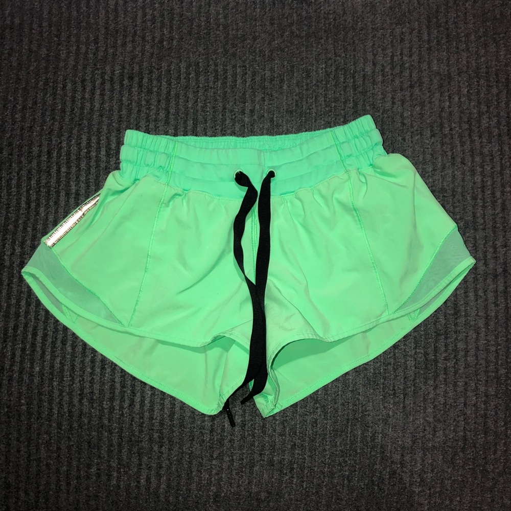 Lululemon hotty hot lime green short